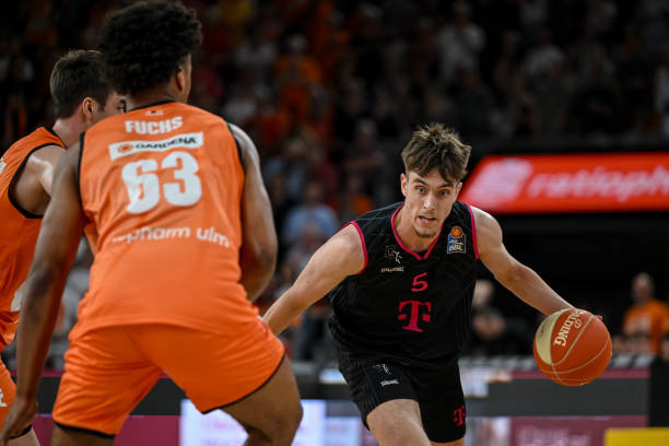 完全前锋 完全前锋