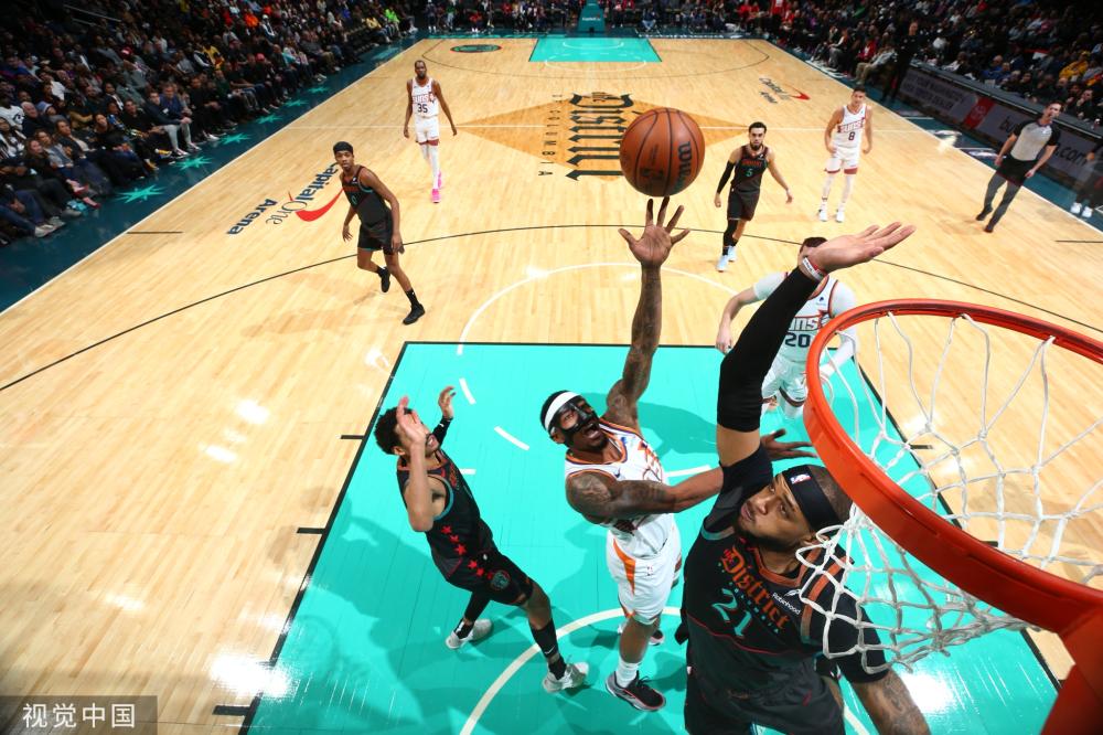 收入高居榜 收入高居榜